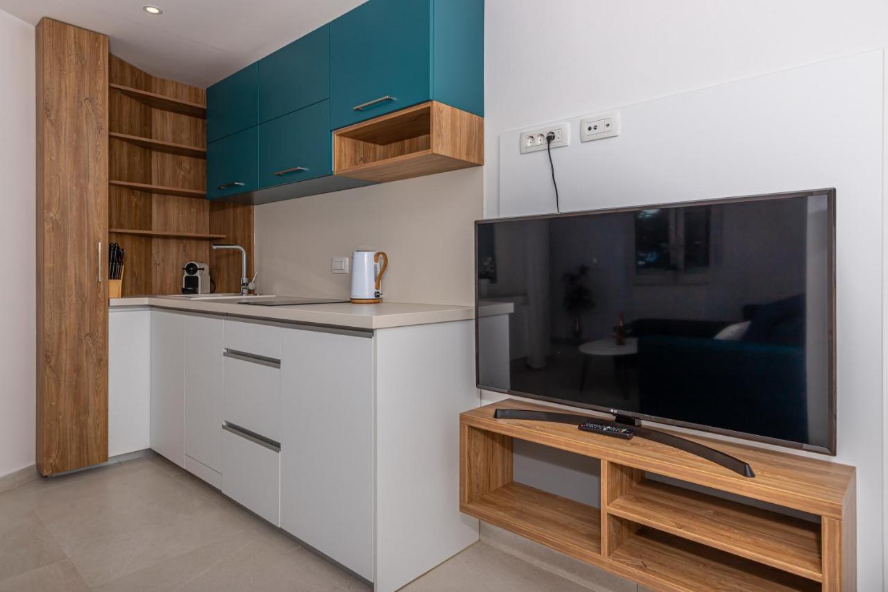 Apartmani Kecman 茨里克韦尼察 外观 照片
