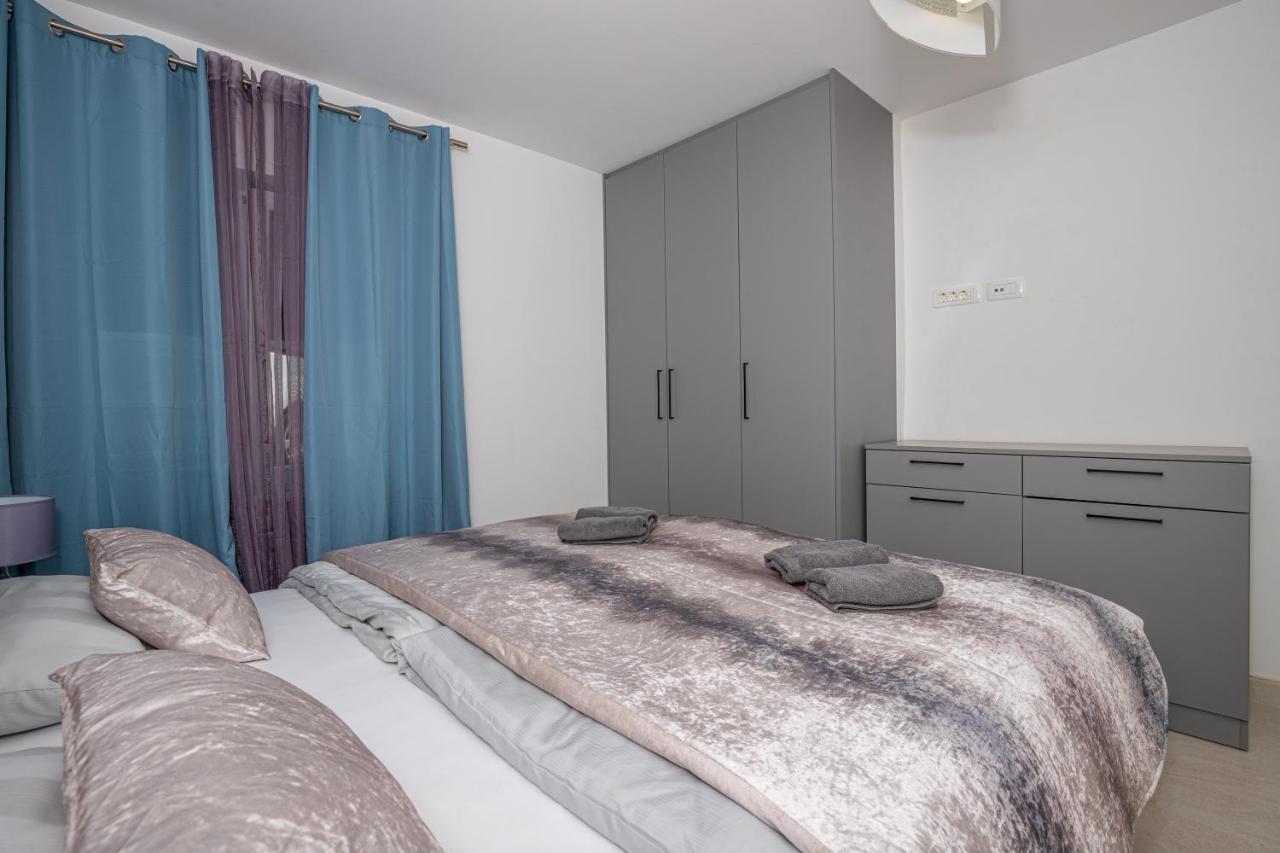 Apartmani Kecman 茨里克韦尼察 外观 照片